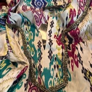 Jones New York Size Large Colorful silky type Tunic Never worn with tags